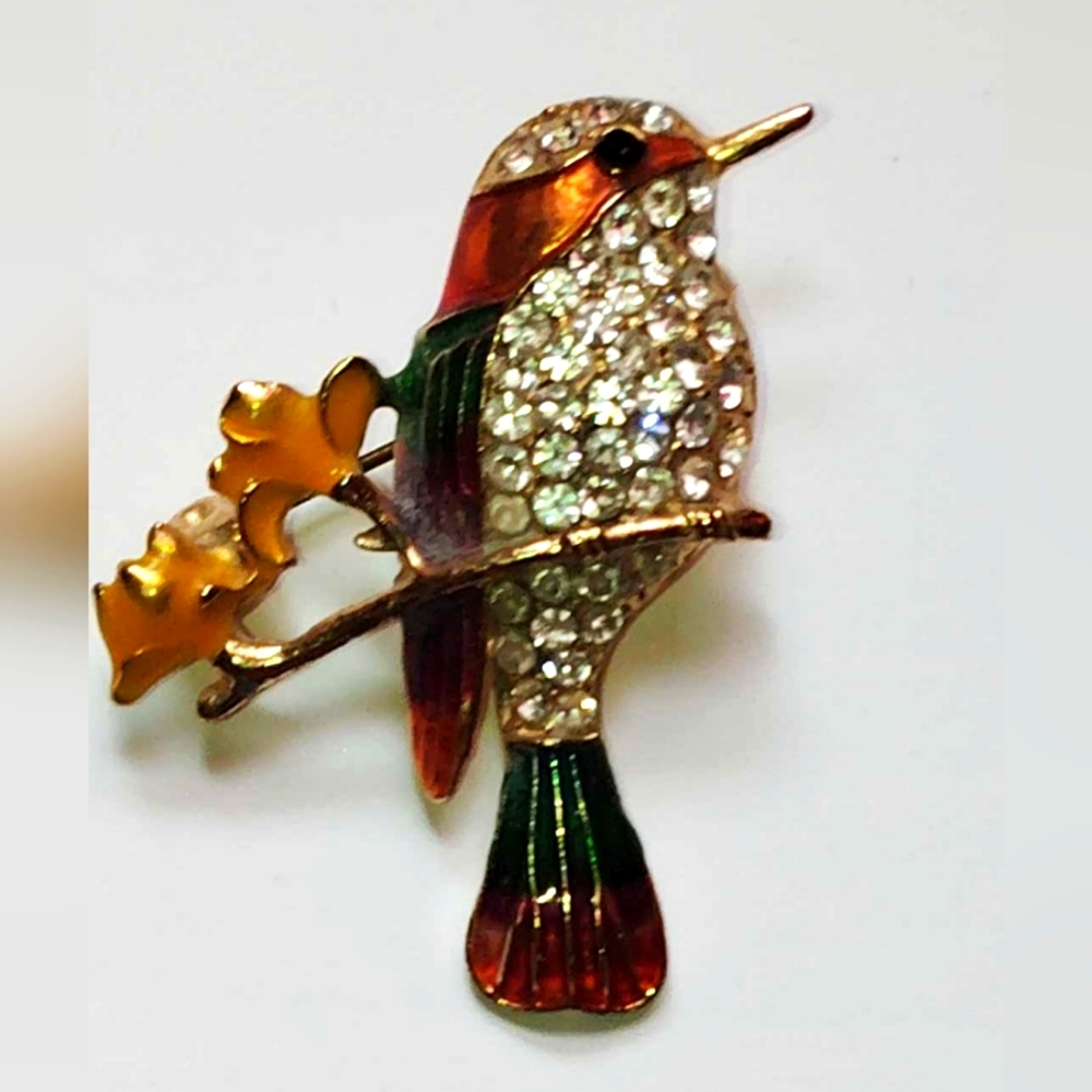 Elegant Bird In Nature Brooch with Crystals